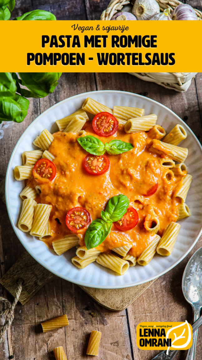 vegan pasta met pompoen-wortelsaus