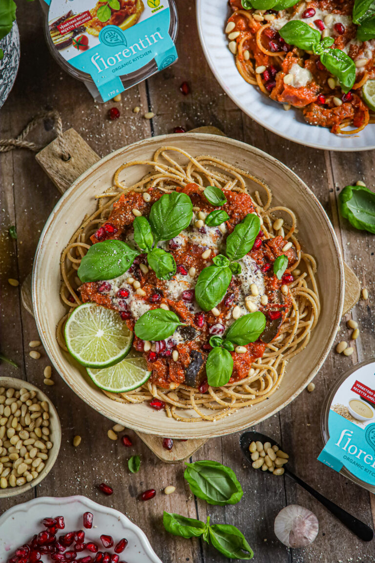 volkoren spaghetti met aubergine saus