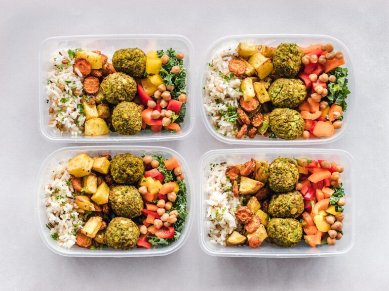 Gebalanceerde mealprep maaltijd plantaardig