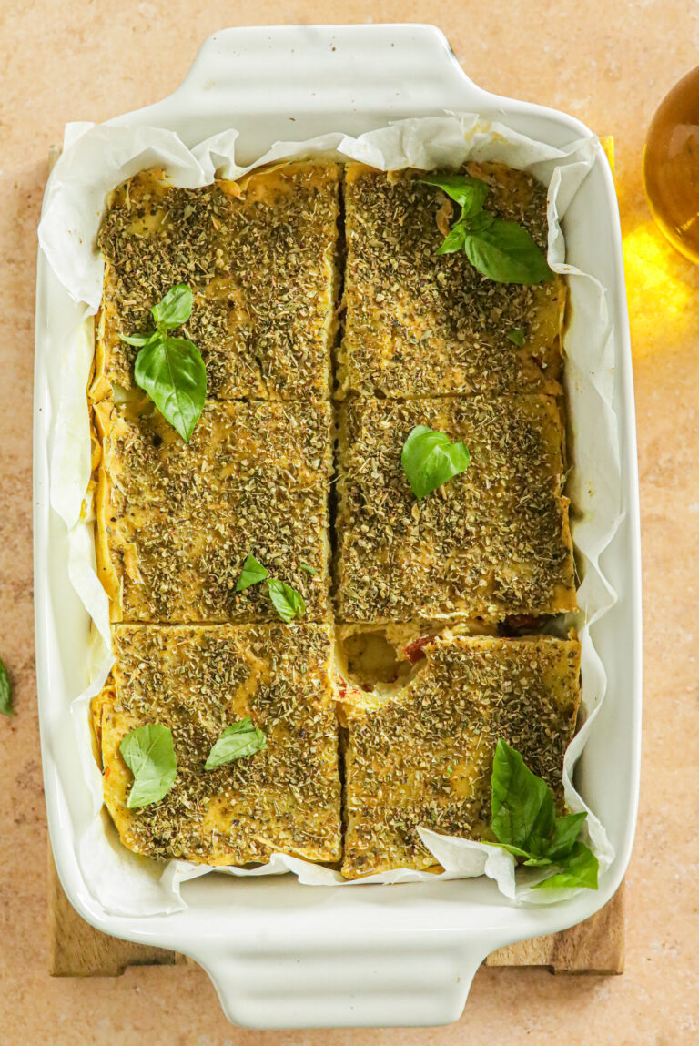 Plantaardige aardappelfrittata met zongedroogde tomaat en tofu